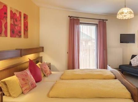 Hotel Zur Post Fromel Büchlberg Exteriör bild