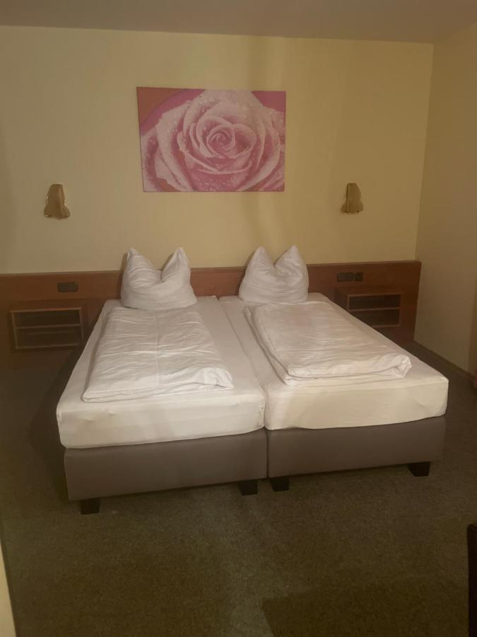 Hotel Zur Post Fromel Büchlberg Exteriör bild